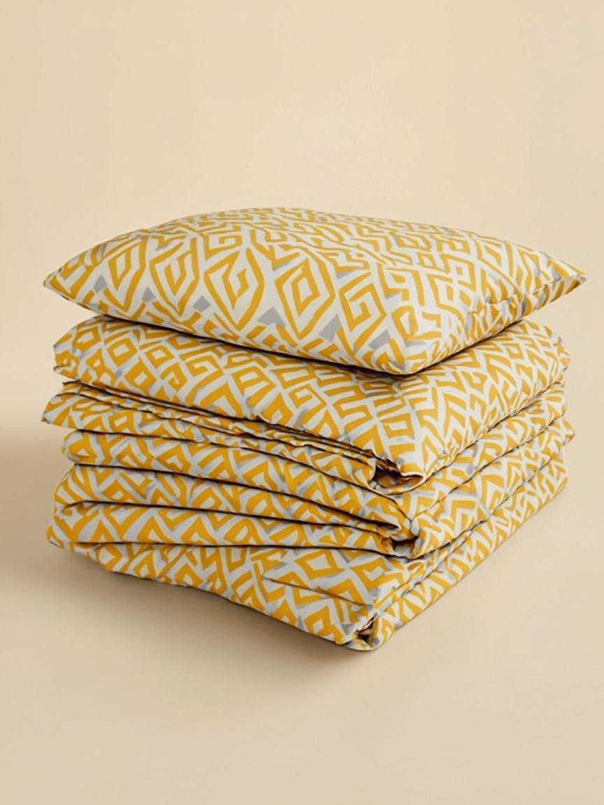 Grey Yellow Geometric Queen Bedsheet — 220 TC